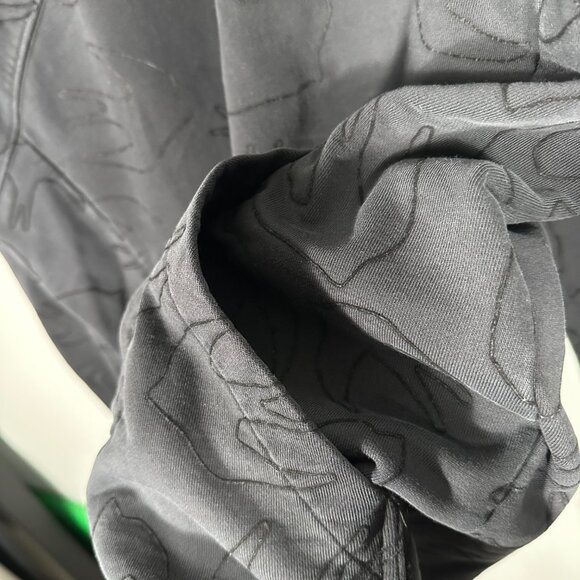 McQ by Alexander McQueen Swallow Swarm Embroidered Sweatshirt size 2XL - Picture 4 of 8